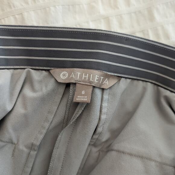 Athletic Planner Skort in Light Grey | Size 6 - Picture 8 of 8